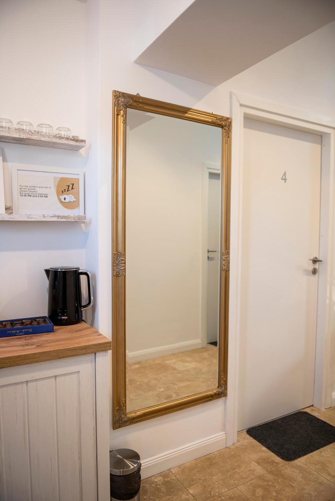 Lazynest Residence Bukarest Kültér fotó